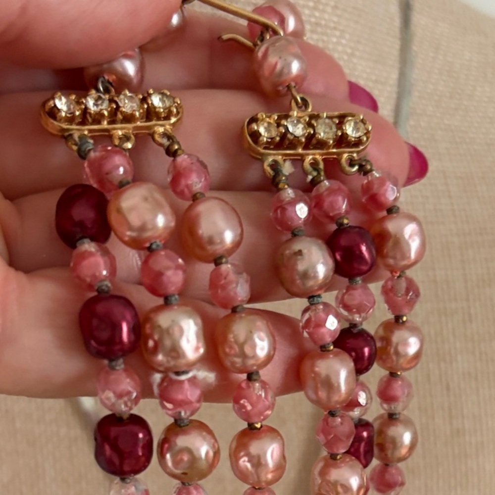 Glass and Acrylic Pink Pearl necklace - Picture 5 of 6